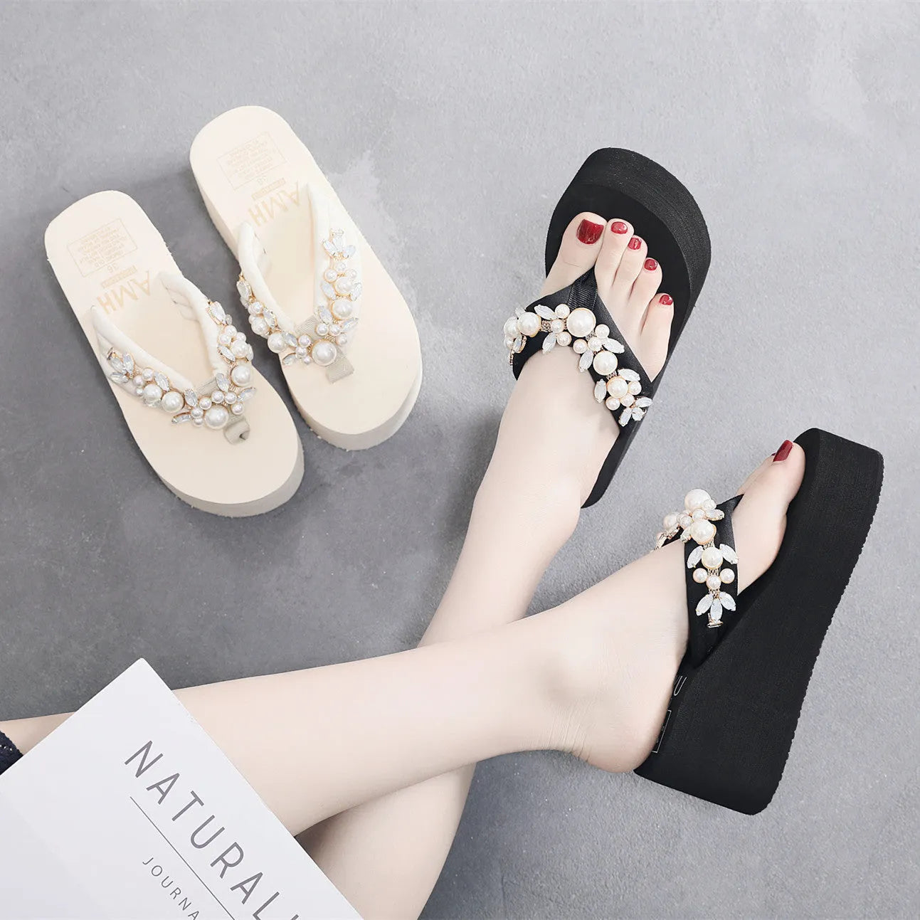 Women's high-heeled flip-flops with cotton cloth uppers in black and beige colours