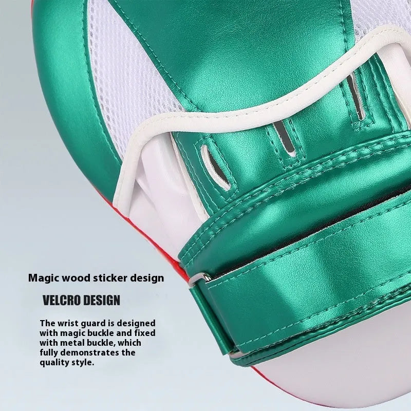 Vertical gold and green PU boxer Sanda baffle target for home fitness training