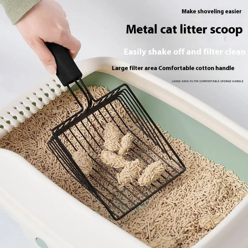 Black metal cat litter scoop with 0.8cm gap spacing between tines for efficient waste removal