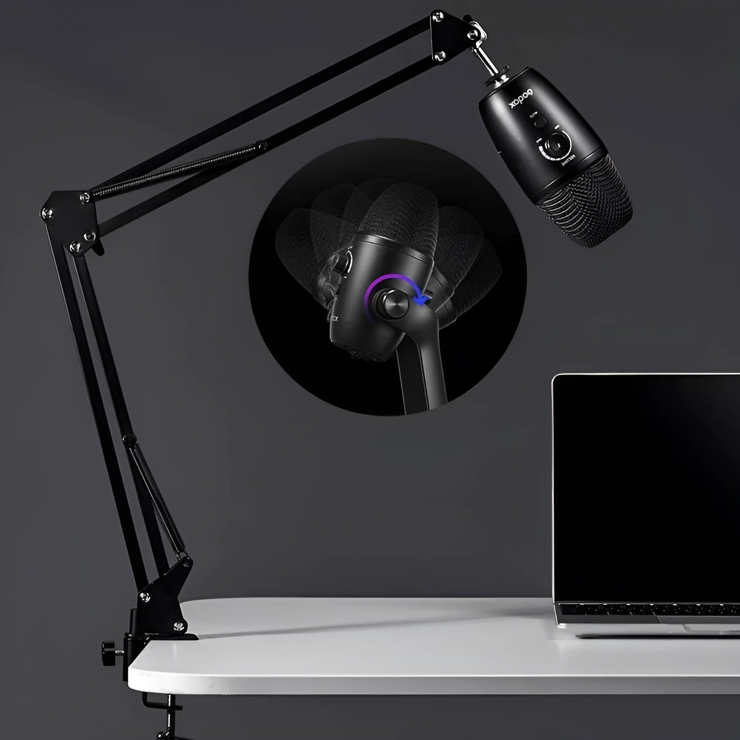 UMIC82 black wireless karaoke microphone with noise cancellation for smartphones and computers