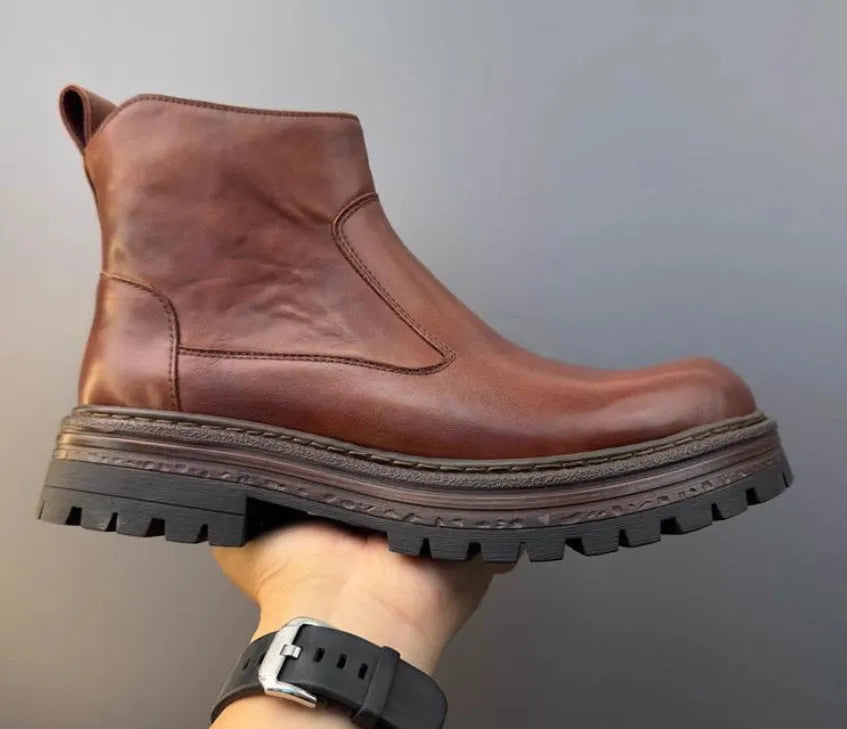 Men's Chelsea boots in black or brown with first layer cowhide vamp lining, zip closure and thick bottom heel, sizes 38-44