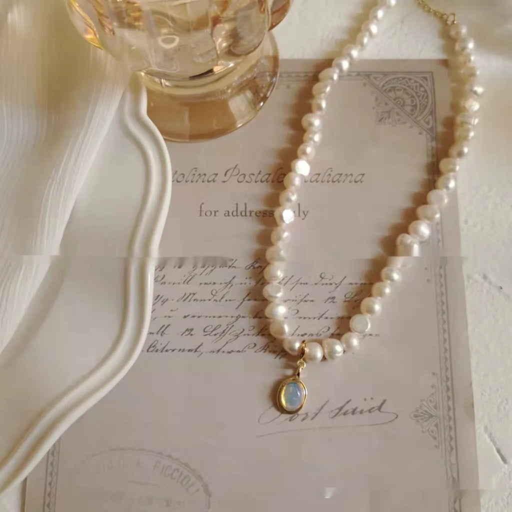 Adjustable geometric pearl necklace with 21-50cm length on alloy chain with electroplated finish