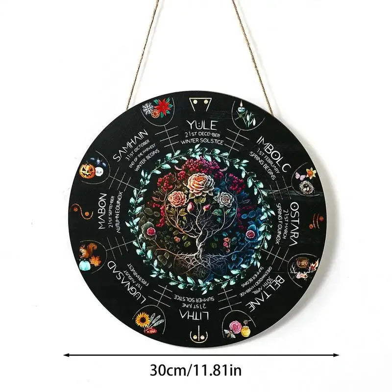 Boxwood decorative pendant with disc design options including rose, triangle, black cat, star, and owl, sized 29.5 cm