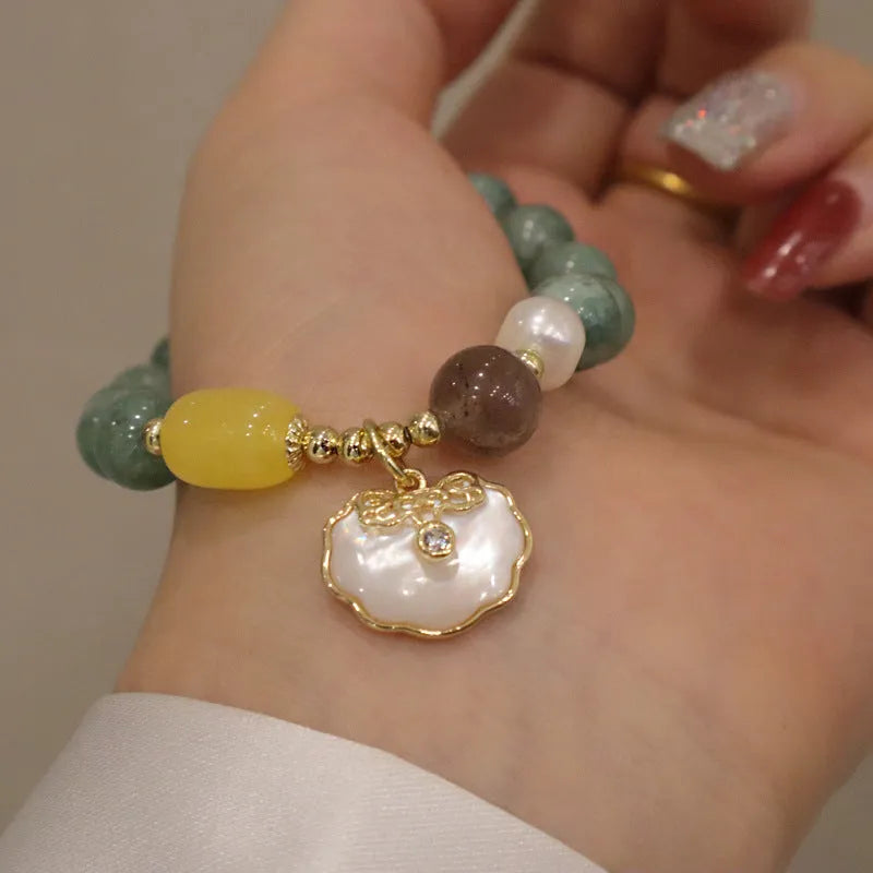 Green jade bracelet for women with natural stone material and casual jewellery design