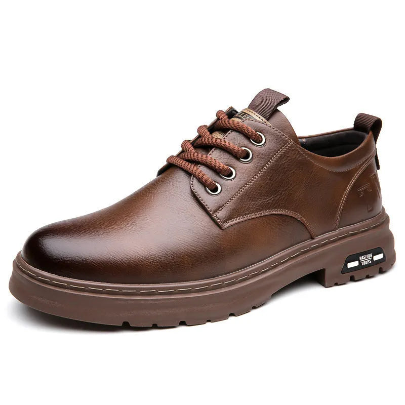 Men's retro outdoor casual leather shoes in black and brown with round toe and stitching details