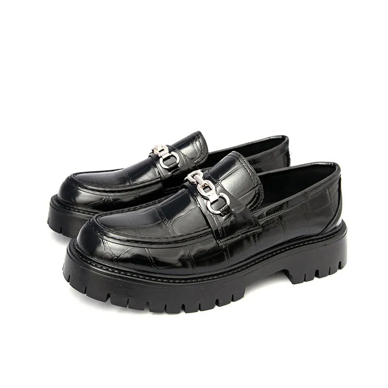 Men's crocodile pattern leather loafers in British style with flat heel and wide fitting sizes