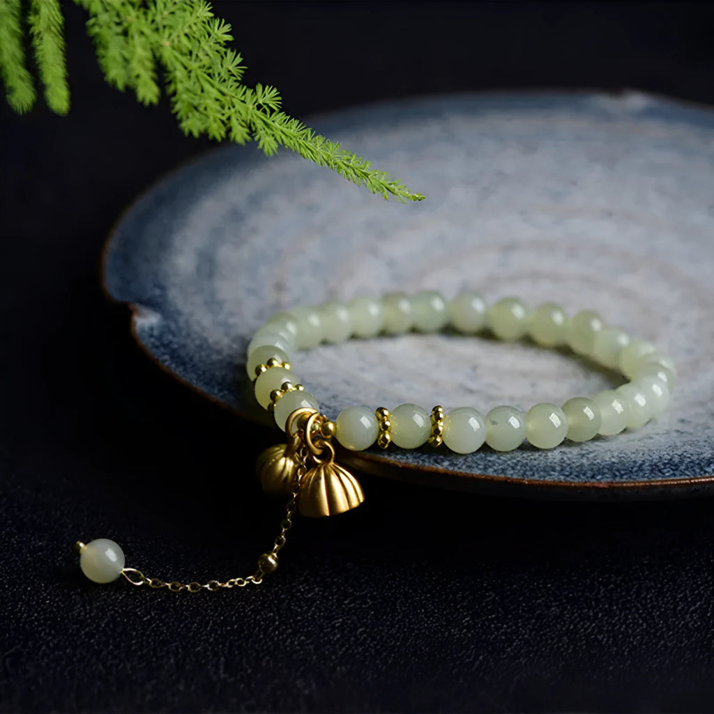 Shihuan natural Hetian jade sunny water bracelet with fu character and constellation detailing on 6mm beads