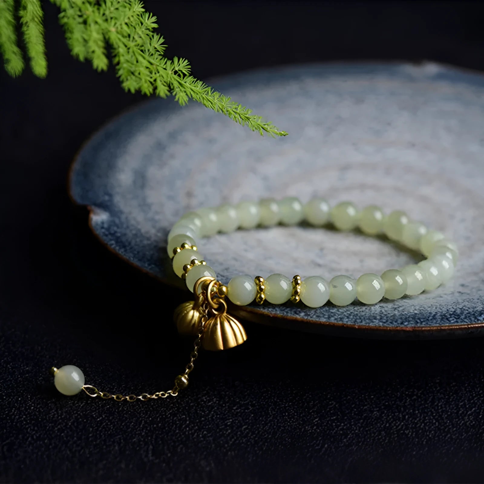 Shihuan natural Hetian jade sunny water bracelet with fu character and constellation detailing on 6mm beads